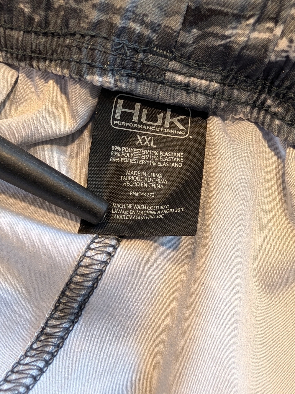 Huk Men's Blue-Gray Wave Print Swim Trunks - Picture 5 of 5